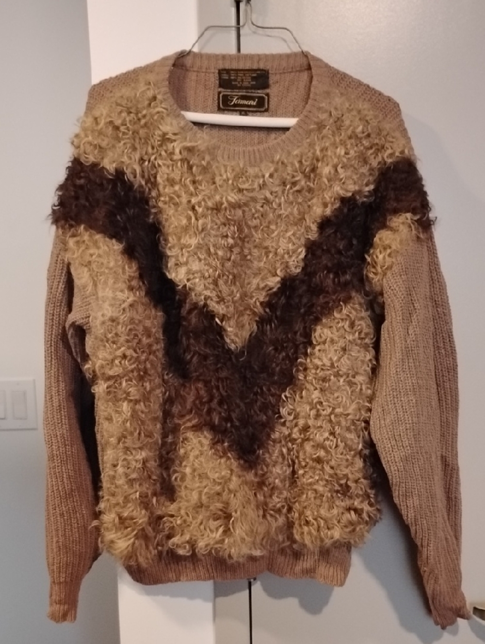 Taupe & Brown Curly-Texture V-Accent Crewneck Sweater - Women